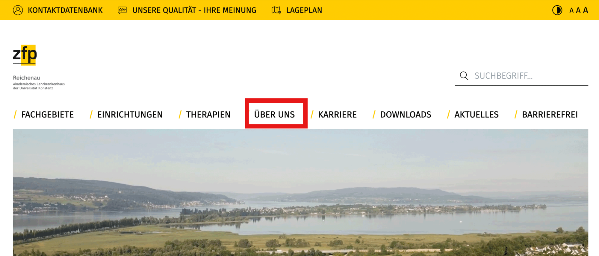 Screenshot von der Startseite des ZfP Reichenau, auf dem der Bereich Über uns in der Navigation mit einem roten Kasten hervorgehoben ist.